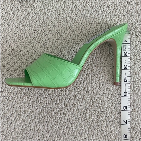 Steve Madden Sandal - Picture 11 of 11